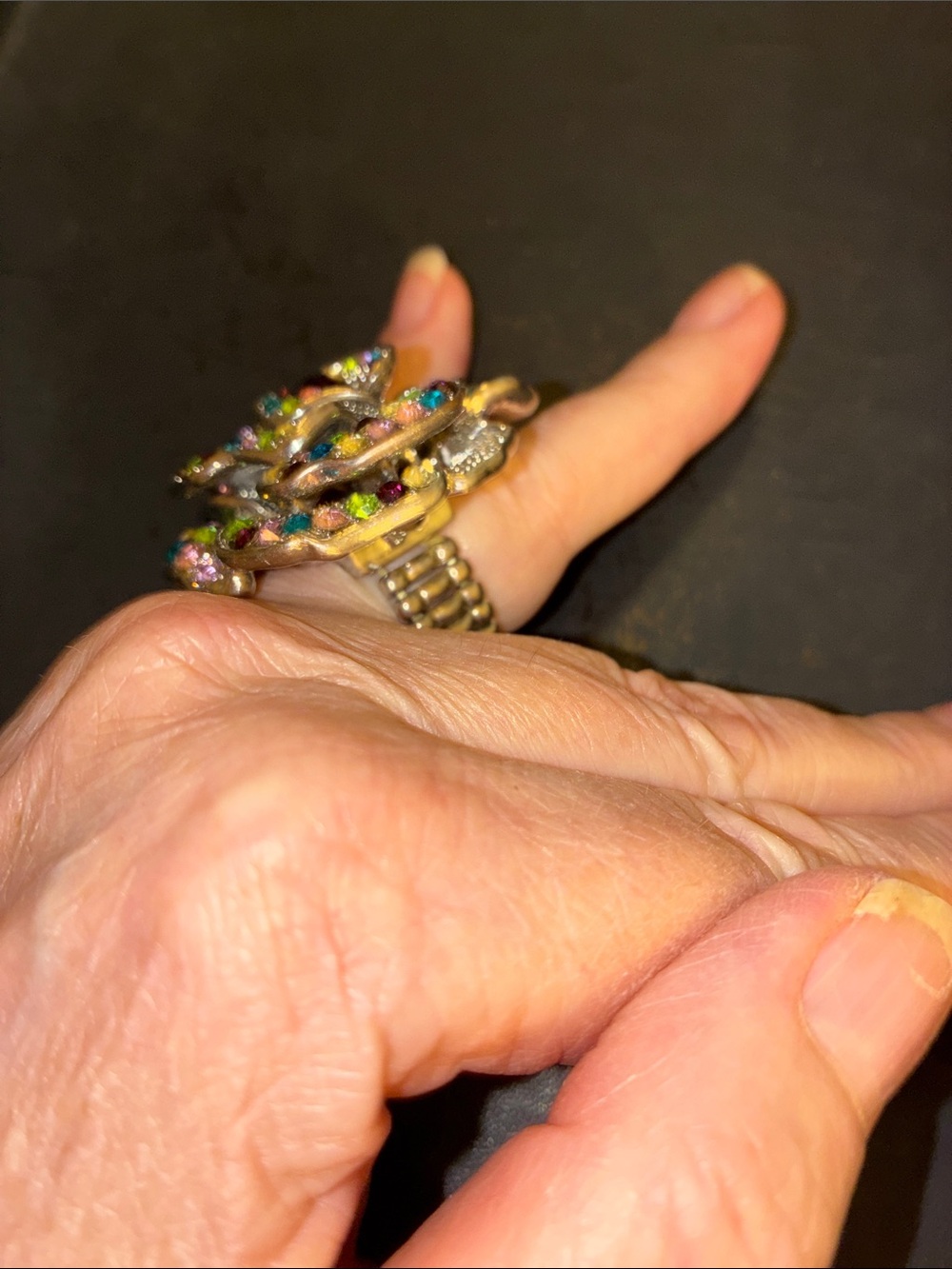 Multicolor Crystal Flower Statement Stretch Ring. - Picture 5 of 13